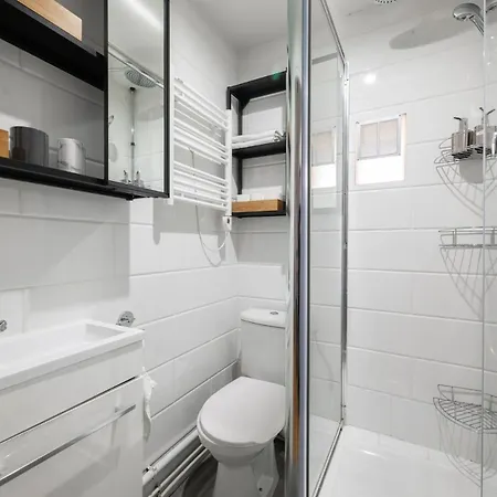 Apartment Les Palmiers, Quiet And Air-conditioned