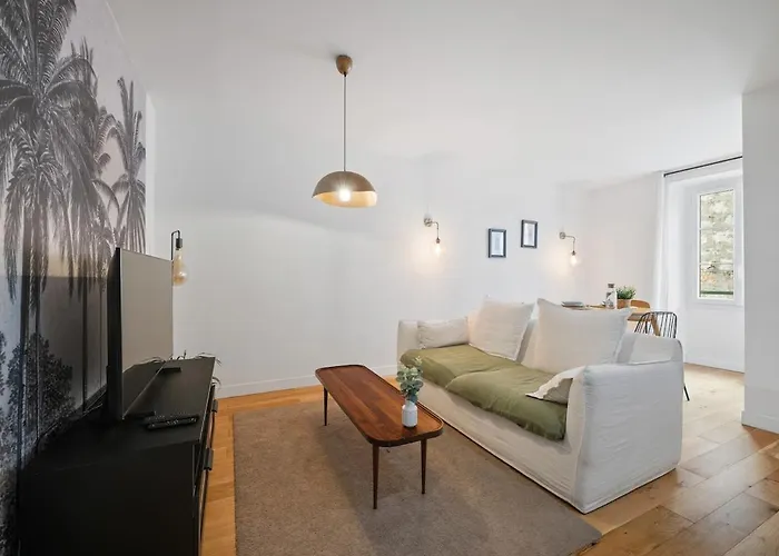 Les Palmiers, Quiet And Air-conditioned *