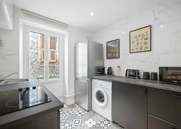 Les Palmiers, Quiet And Air-conditioned Apartmán
