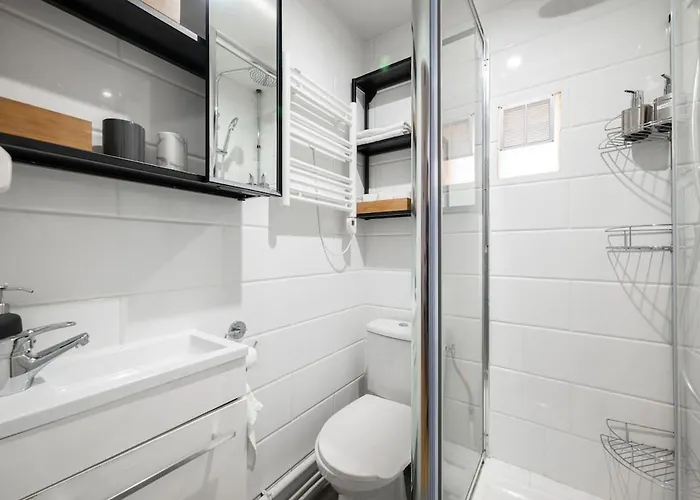 Les Palmiers, Quiet And Air-conditioned Apartmán