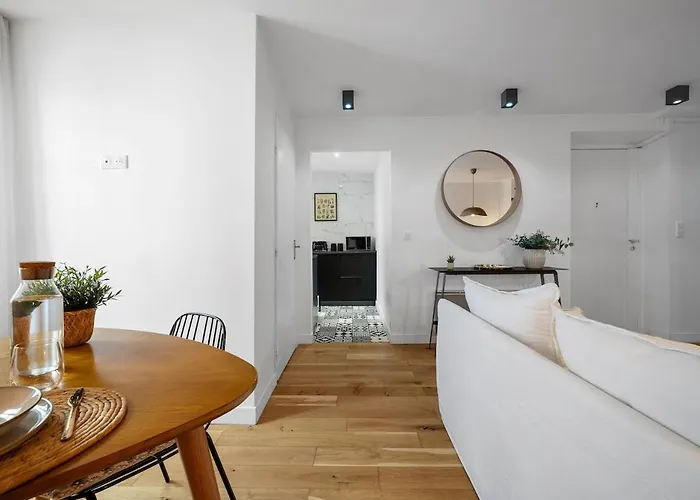 Les Palmiers, Quiet And Air-conditioned Apartmán *